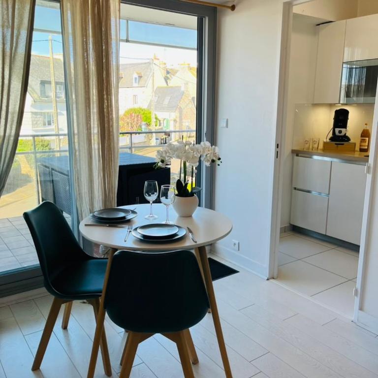 De la mer à la ville - One-Bedroom Apartment - 8