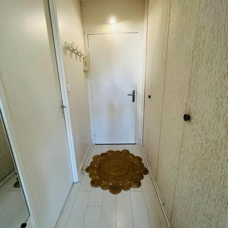 De la mer à la ville - One-Bedroom Apartment - 17
