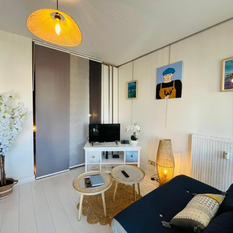 De la mer à la ville - One-Bedroom Apartment - 6
