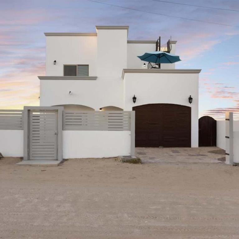 Beautiful & Quiet Oceanview Home Casa Beltran - Apartment - 1