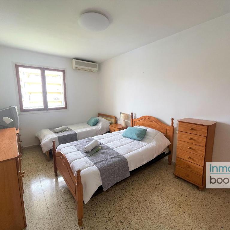 Beach Pineda 3 ,climatizado, piscina y playa - Three-Bedroom Apartment with View - 39