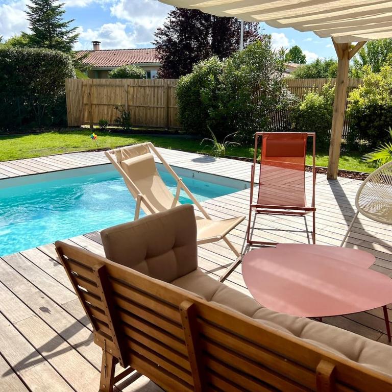 Villa rénovée au calme, piscine chauffée et jardin - Bisca - Villa - 1