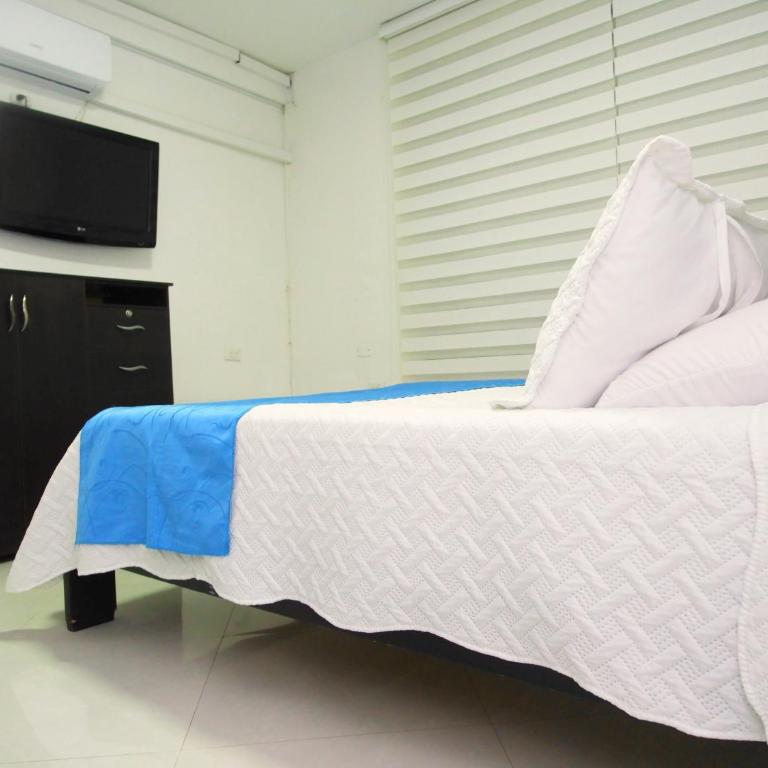 Hotel Colombia - Apulo - Habitación Doble Deluxe con balcón - 5