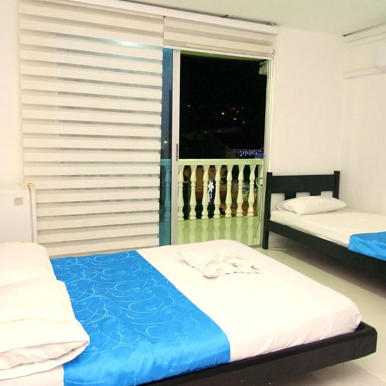 Hotel Colombia - Apulo - Habitación Triple con balcón - 8
