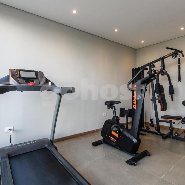 Cozy 1 BR apt in Las Lomas, near Paseo La Galeria - Apartment - 32