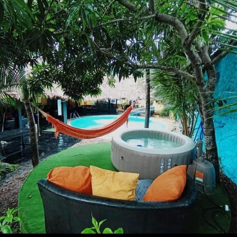 Cabaña Playera # 42 - La Boquilla - Five-Bedroom House - 1
