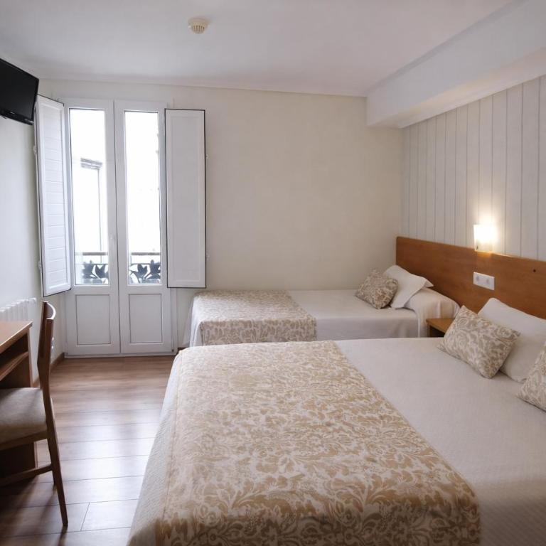Hostal Anosa Casa - Habitación Doble Superior - 2 camas - 4