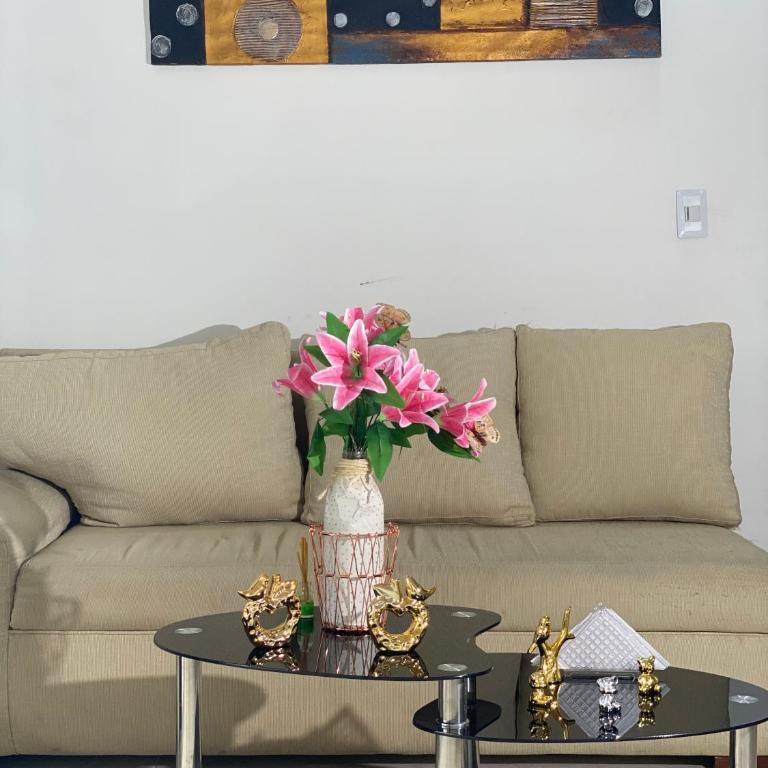 Acogedor loft con vista panorámica en Medellín - Three-Bedroom Apartment - 1