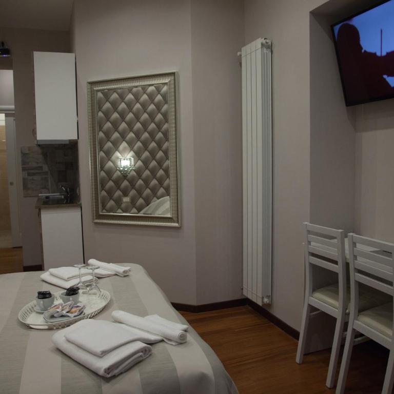 Maison Imperiale - Monolocale con Vista Colosseo - 11