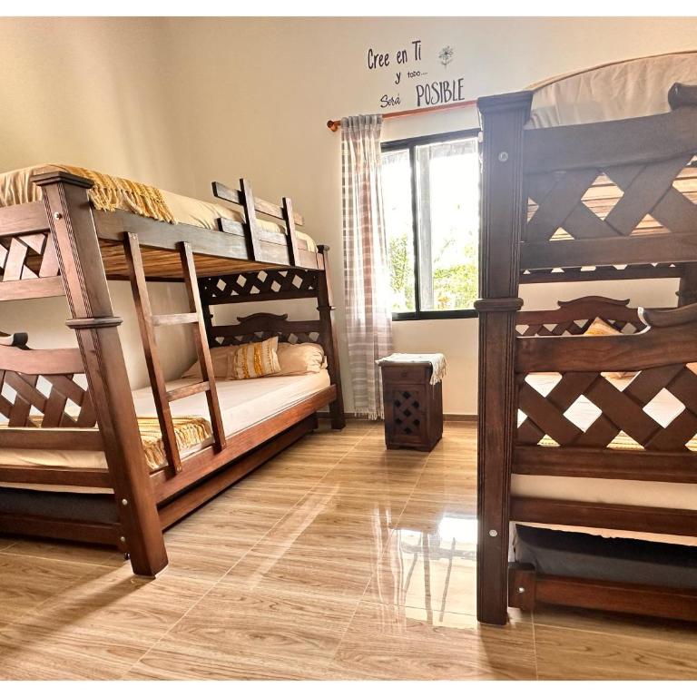 Finca Villa AlCon - Hostel - Family Room with Shared Bathroom - 2