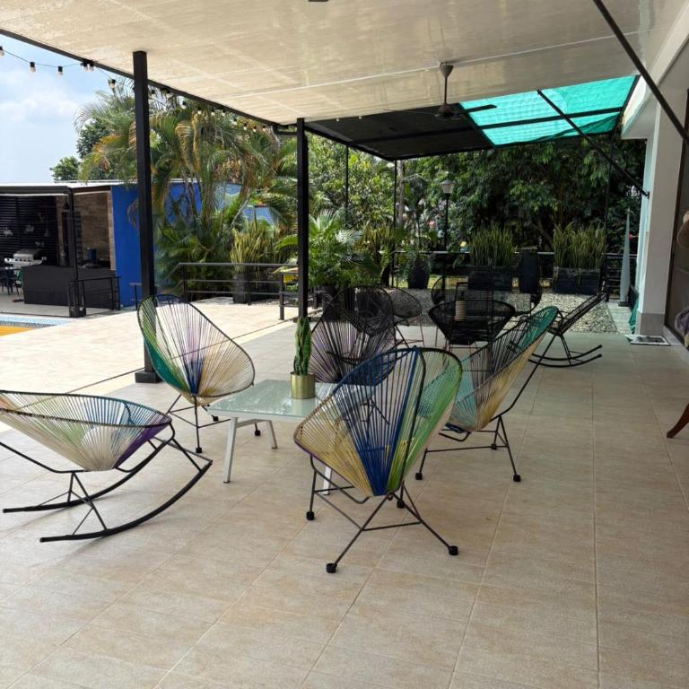 La Carolina - Four-Bedroom House - 11