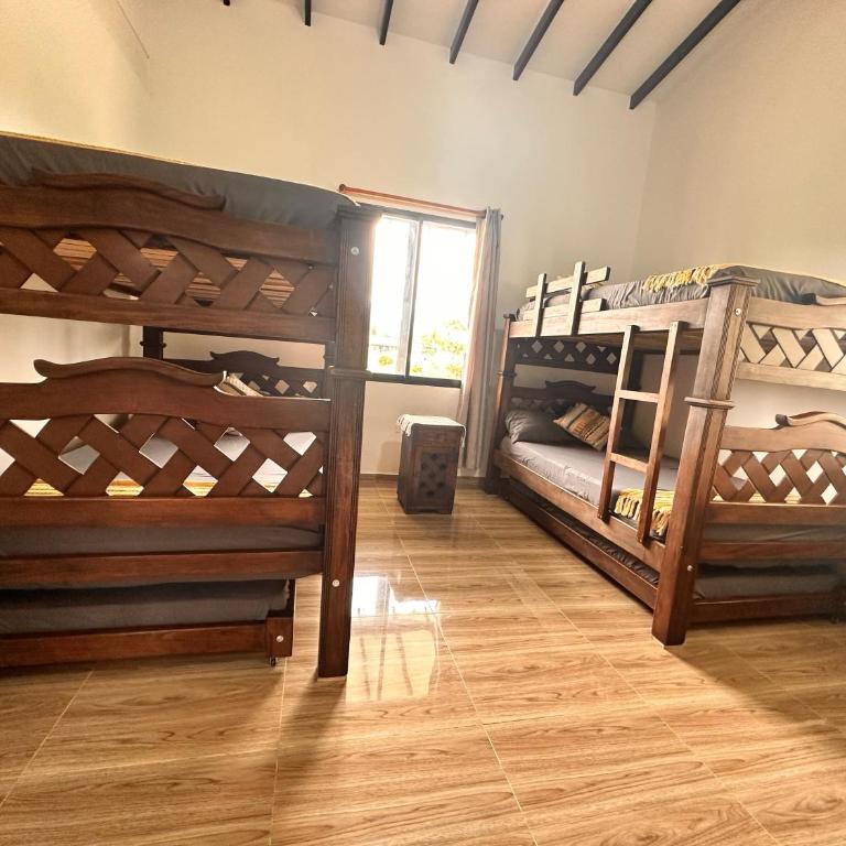 Finca Villa AlCon - Hostel - Family Room with Shared Bathroom - 5
