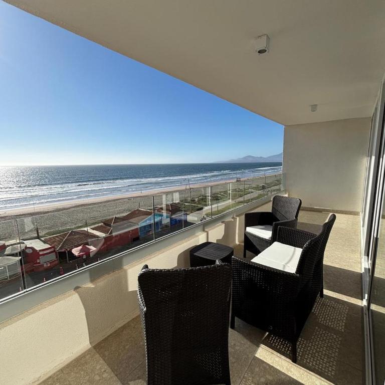 Departamento Nuevo Primera Linea Av del mar - Two-Bedroom Apartment with Sea View - 5
