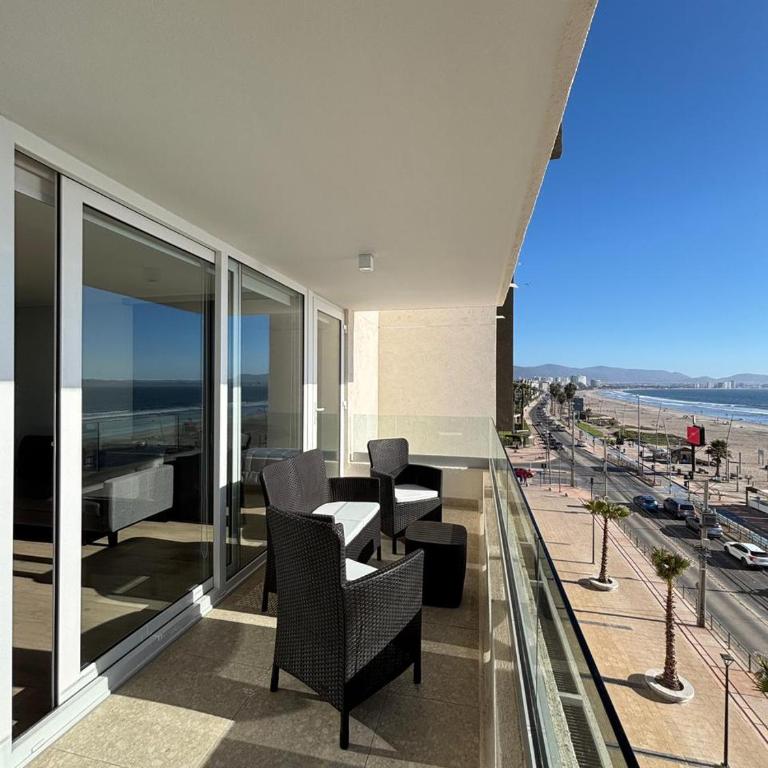 Departamento Nuevo Primera Linea Av del mar - Two-Bedroom Apartment with Sea View - 10
