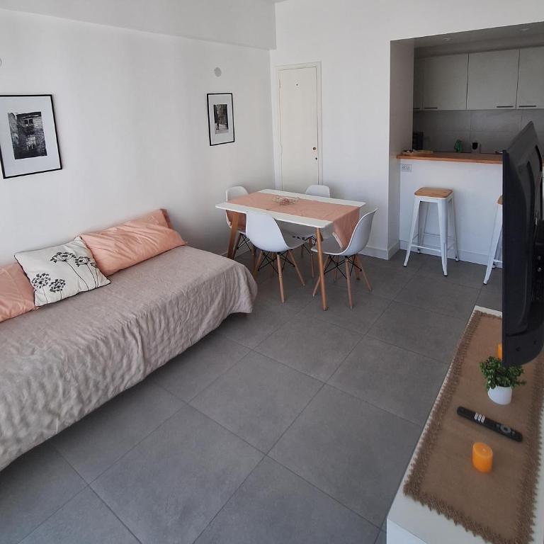 Residencia San Martin - 2 ambientes - Centro Mar del Plata - One-Bedroom Apartment - 5