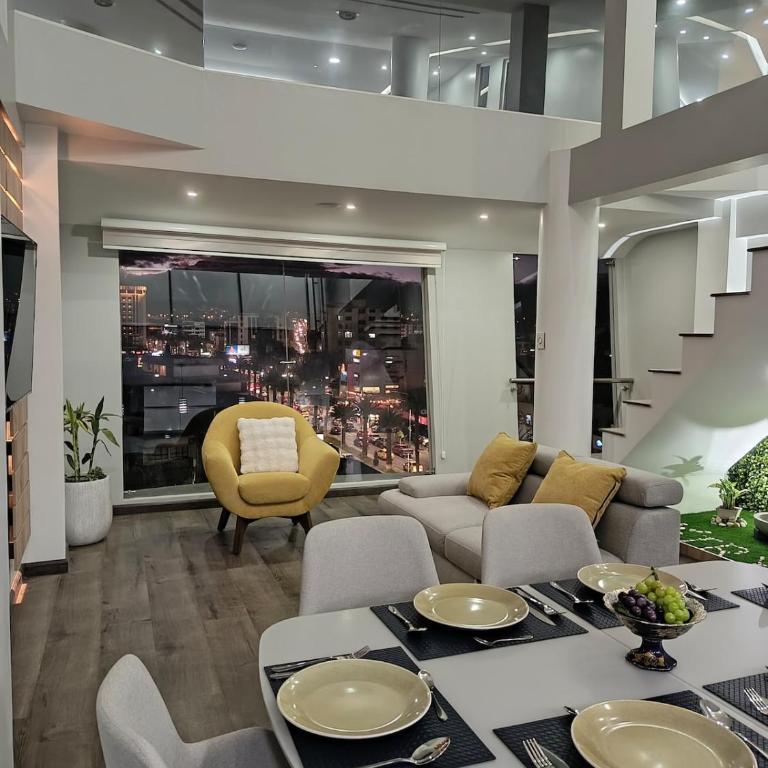 Lujoso Penthouse Loft - Two-Bedroom Apartment - 32