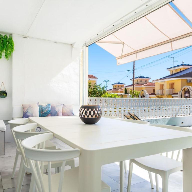 Las Gemas - Chalet adosado en urbanización cerrada - Casa de 4 dormitorios - 1