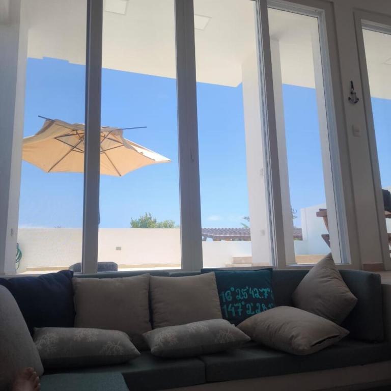 Lighthouse House on the Beach, Jacuzzi and 24-7 Security - Three-Bedroom House - 2