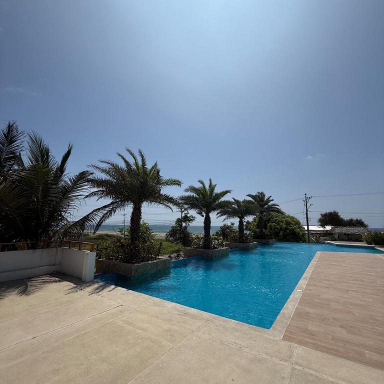Lighthouse House on the Beach, Jacuzzi and 24-7 Security - Three-Bedroom House - 1