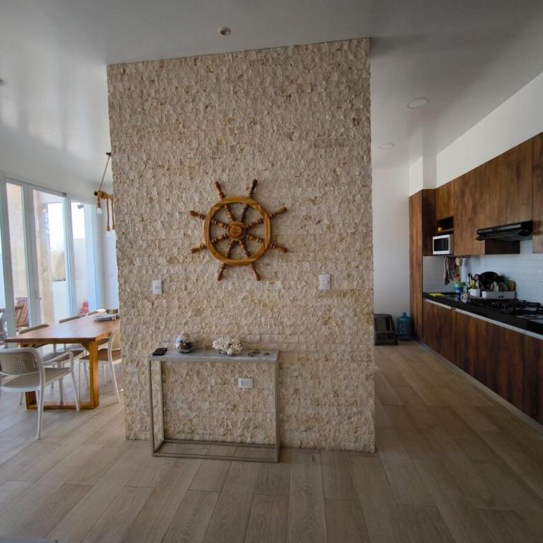 Lighthouse House on the Beach, Jacuzzi and 24-7 Security - Three-Bedroom House - 14