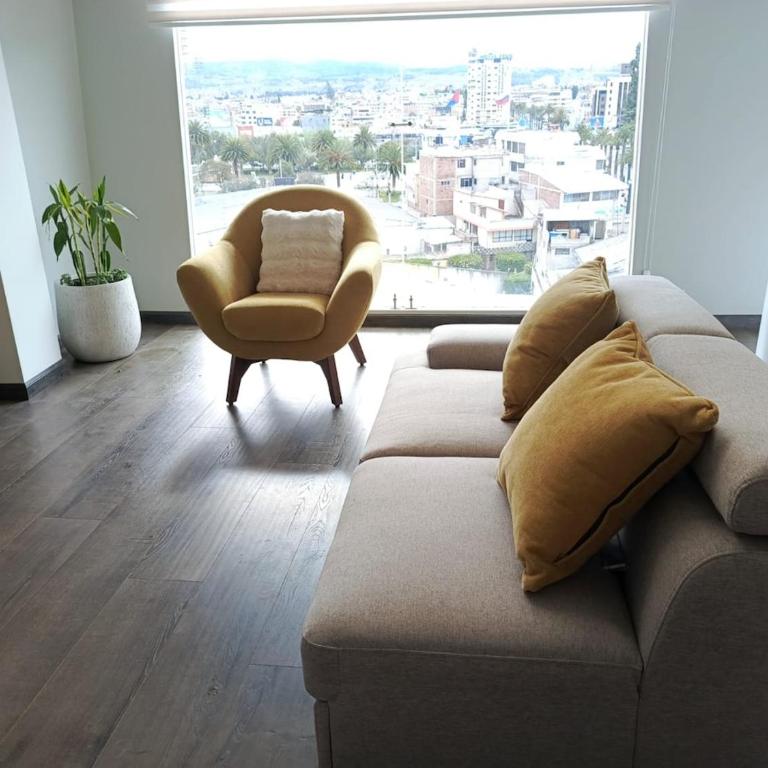 Luxurious Penthouse Loft - Two-Bedroom Apartment - 30