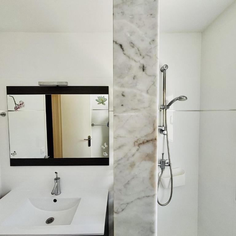 Apartamento con Terraza a 1 min de Playa Almadrava y Parking - ES-258-44 - Apartment - 26