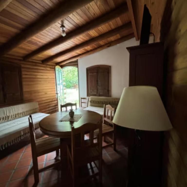 La Cachuera, Cabaña con Pileta, 200 M del Rio - Vacation Home - 9