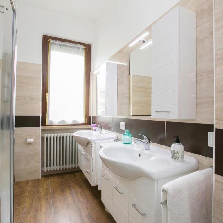 Villa Alberti Apt Emma 900m from Garda lake with Shared Garden - Happy Rentals - Appartamento con Terrazza - 11