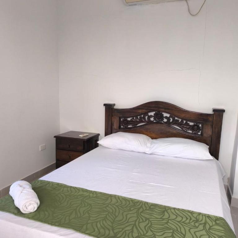 Casa Hotel Bijaos - Four-Bedroom House - 9