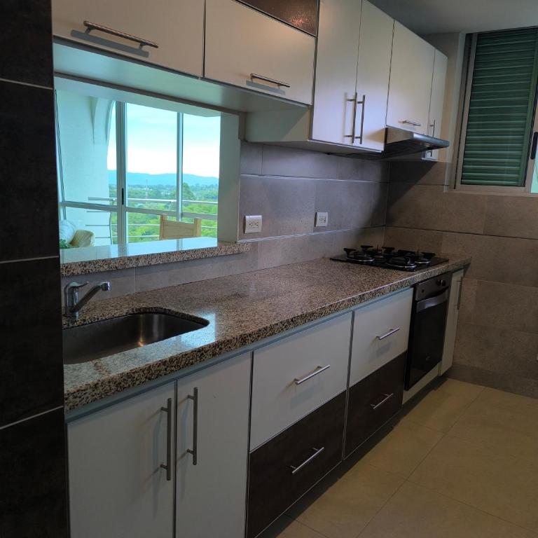 Apartamento Atlantis de 3 Habitaciones con PARKING - sector Norte - Apartamento Deluxe de 3 dormitorios - 3