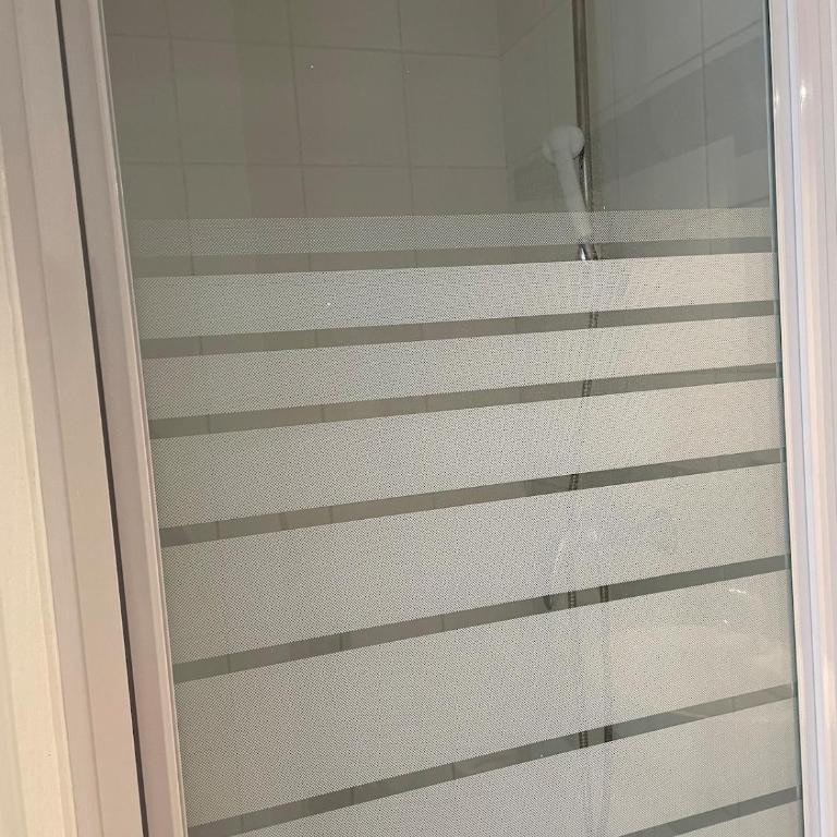 Bel appartement dans jolie résidence - Apartment mit 1 Schlafzimmer - 13