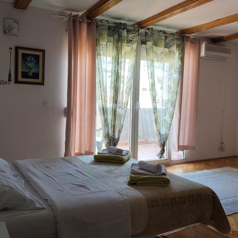 IN Home Apartment - Apartment with Balcony - 7