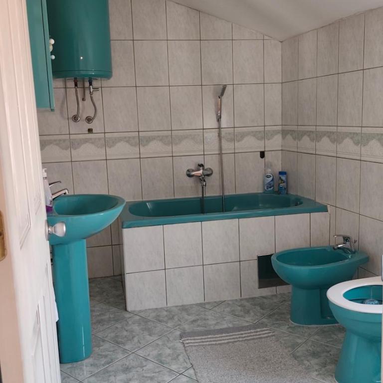 IN Home Apartment - Apartment with Balcony - 8