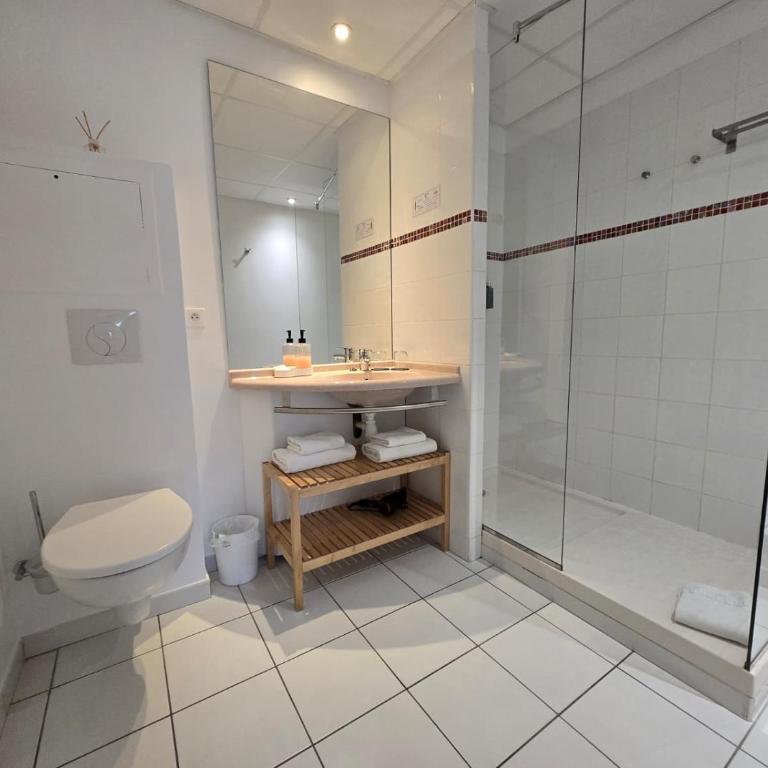 Hôtel Le SAINT-GENIÈS - Chambre Lits Jumeaux - 1