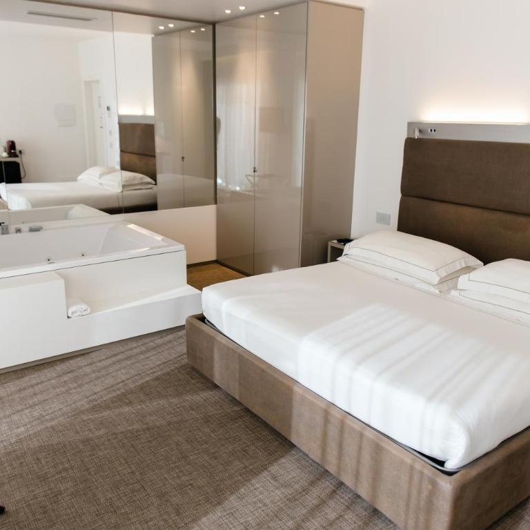Dilman Luxury Stay - Camera King con Vasca Idromassaggio - 14