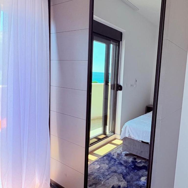 Luxury 2BR Sea View & Garage & Twin Towers Becici - Apartman sa 2 Spavaće Sobe, Terasom i Pogledom na More - 18