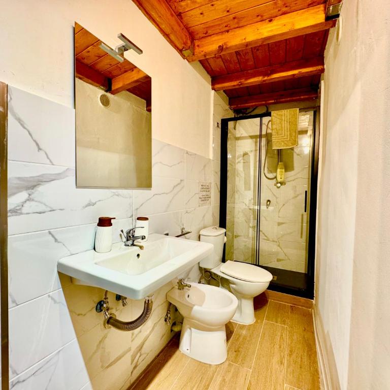 Sakè Art Loft at the Dome - Studio - Split Level - 5