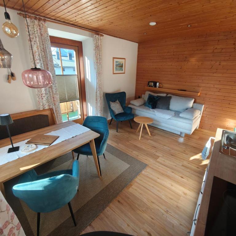 Gästehaus Groder - Deluxe Apartment mit 1 Schlafzimmer und Stadtblick - 8