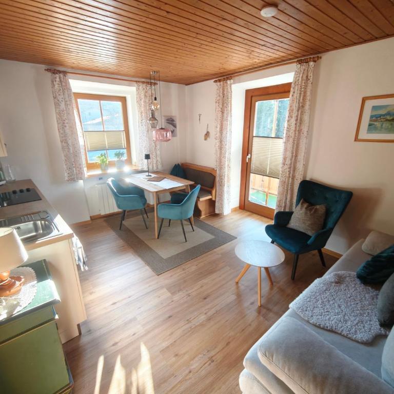 Gästehaus Groder - Deluxe Apartment mit 1 Schlafzimmer und Stadtblick - 9