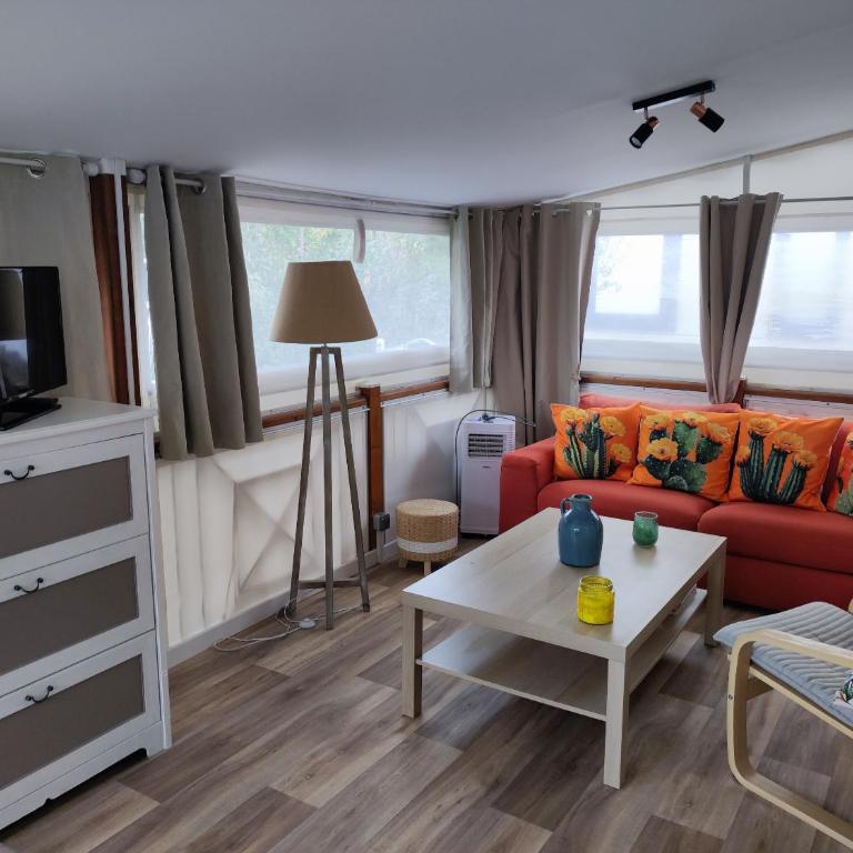 Grand Mobil Home Camping "Les Pins Maritimes" 4 étoiles 200m de la Plage - Mobile Home - 9