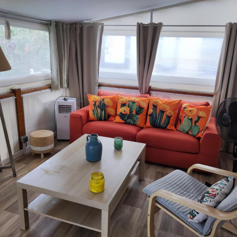 Grand Mobil Home Camping "Les Pins Maritimes" 4 étoiles 200m de la Plage - Mobile Home - 8