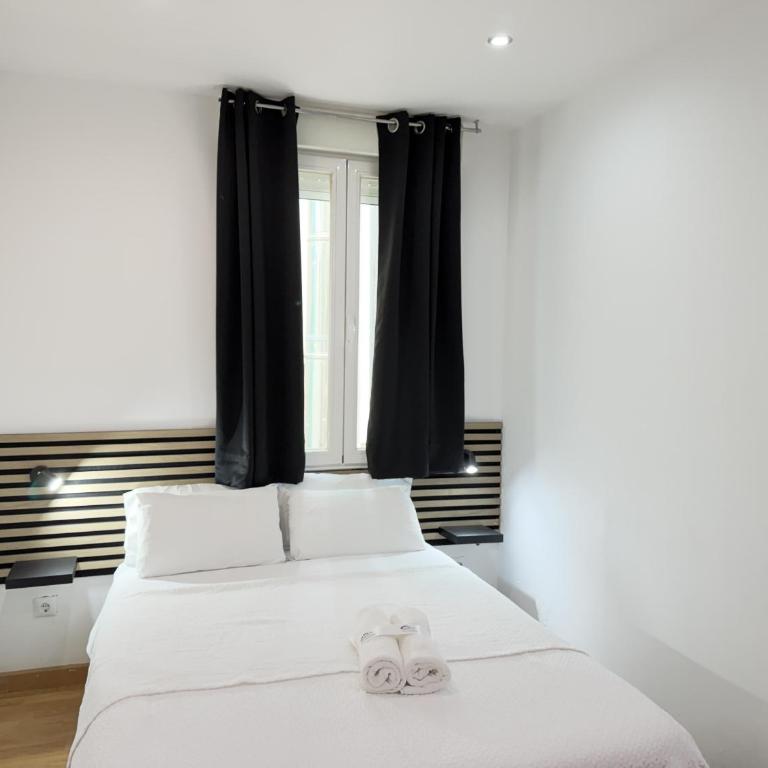 Apartamentos Day Madrid CALLAO II - Apartment - 8