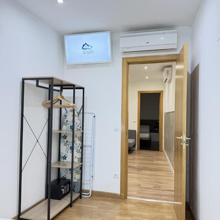 Apartamentos Day Madrid CALLAO II - Apartment - 18