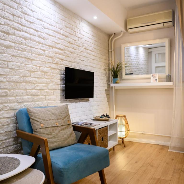 Cozy Haven - Comfort and parking near Clinical Center - One-Bedroom Apartment - 6