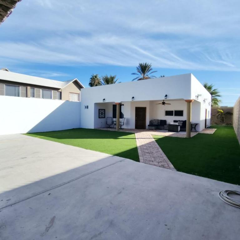Casa Mona MODERN Beach Home - Vacation Home - 3