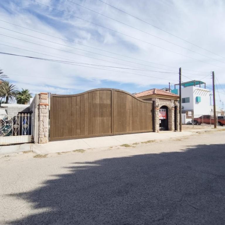 Casa Mona MODERN Beach Home - Vacation Home - 17