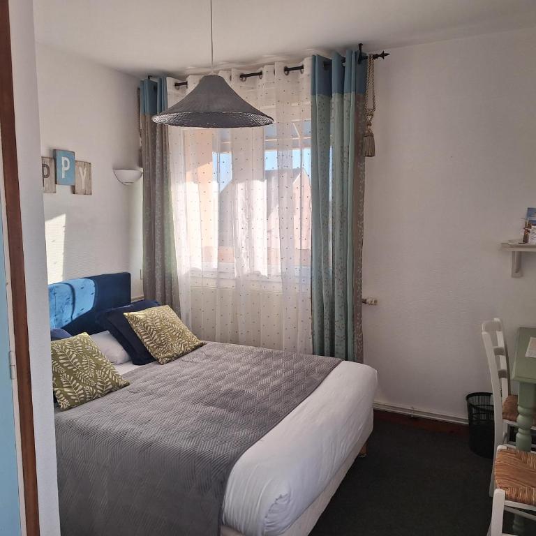 Hôtel Les Embruns Sables d'Olonne - Chambre Familiale Supérieure - 4