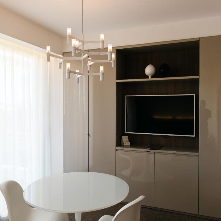 Dilman Luxury Stay - Solo Camera Residence - 9