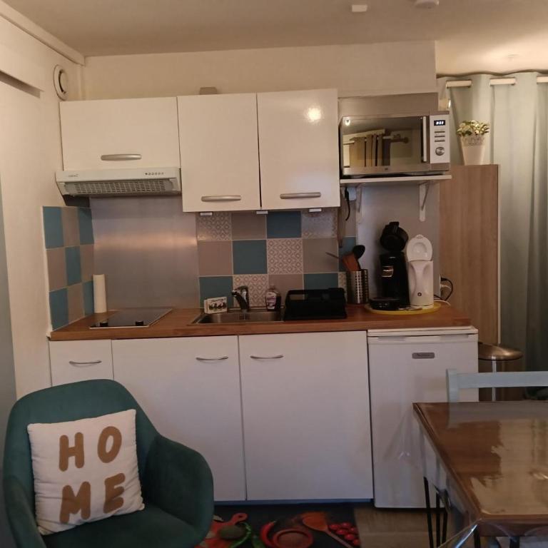 appartement du bonheur - Apartment mit 1 Schlafzimmer - 11
