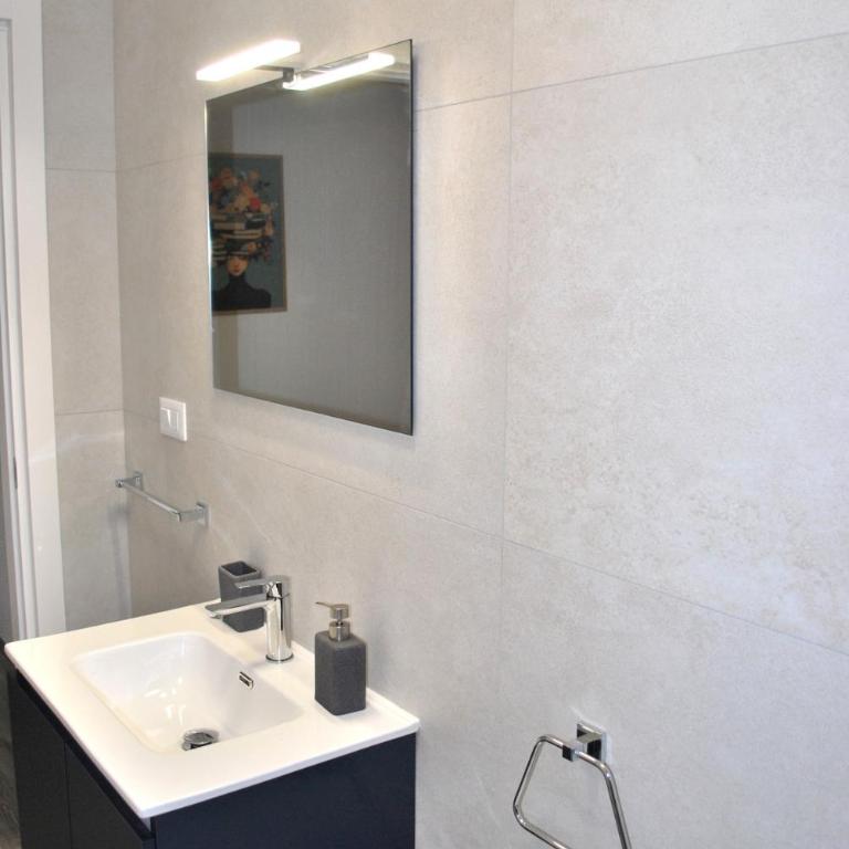 Comfort House - Appartamento con 1 Camera da Letto - 11